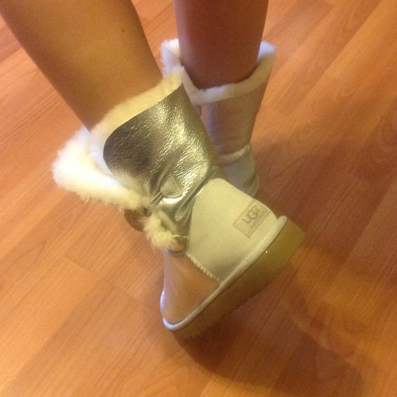 💯 Authentic UGG boots 👢👢👢