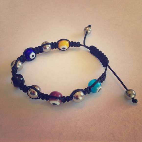 NWOT Murano Glass Bead Evil Eye Bracelet