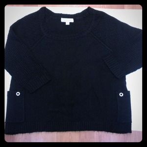 Black short sweater M