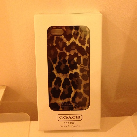 sold coach leopard print iphone 5 case