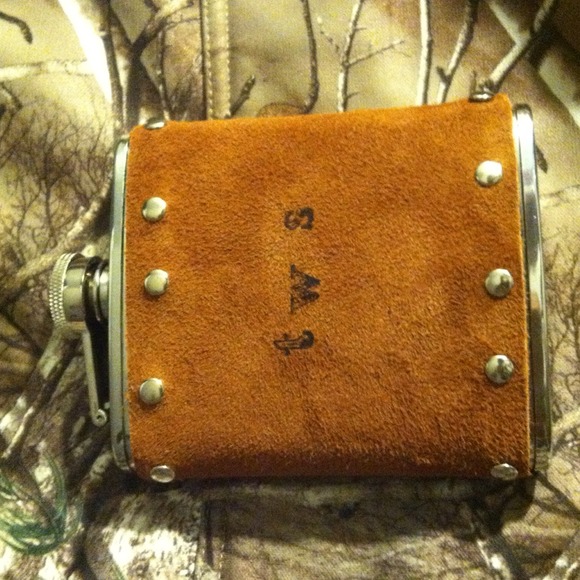 HANDMADE custom leather covered flask - Picture 2 of 2