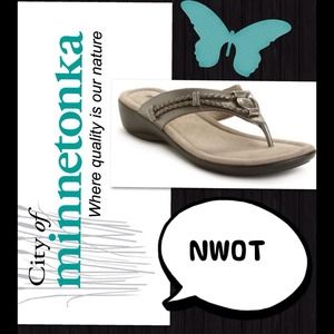 SILVER SANDAL SUPPER CUTE AND COMFORTABLE