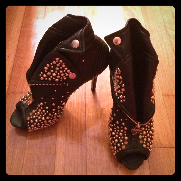 Alexander Mcqueen ankle boots