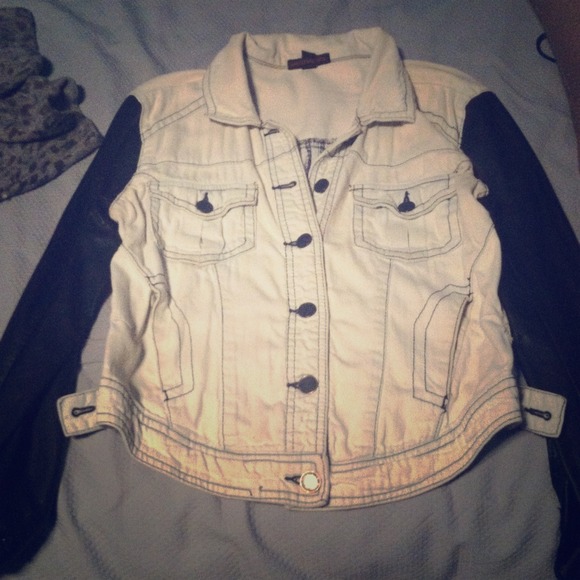 Leather sleeve jacket