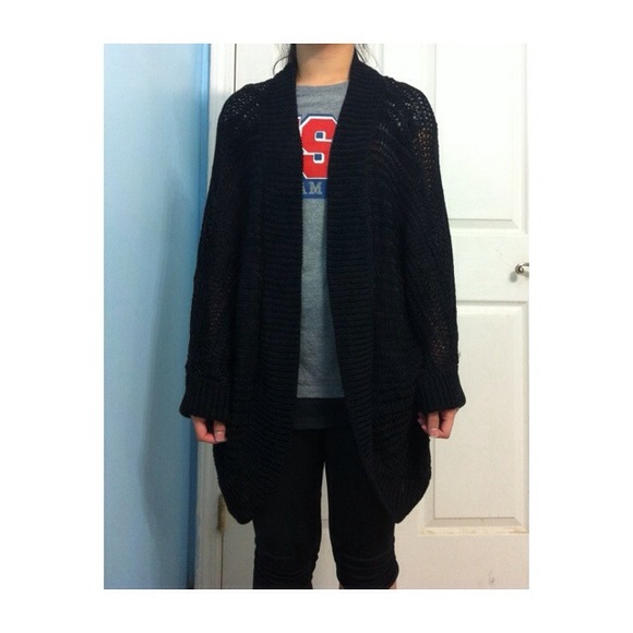 Brandy Melville Finn Knit Lookalike