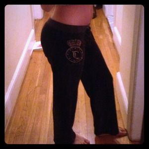 SOLD! 👑 JUICY COUTURE velour pants in chocolate
