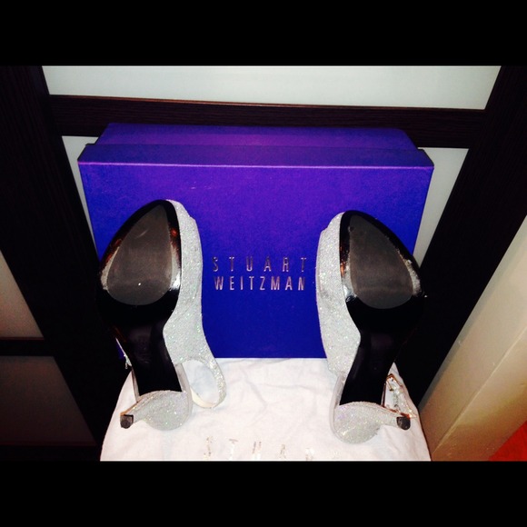 Stuart Weitzman Pumps - Picture 2 of 8