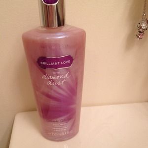Victorias Secret Brilliant Love Body Wash