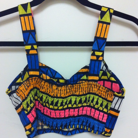 Aztec Crop Top. - Picture 2 of 2