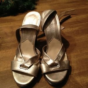 Reduced! MICHAEL Michael Kors platform! Size 6!