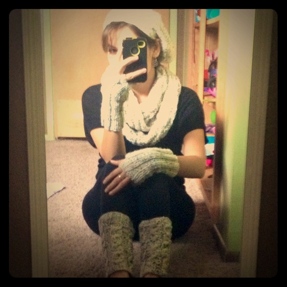 Handmade knit set