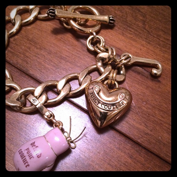 SOLD🚫🚫🚫🚫Juicy Couture - Picture 1 of 4