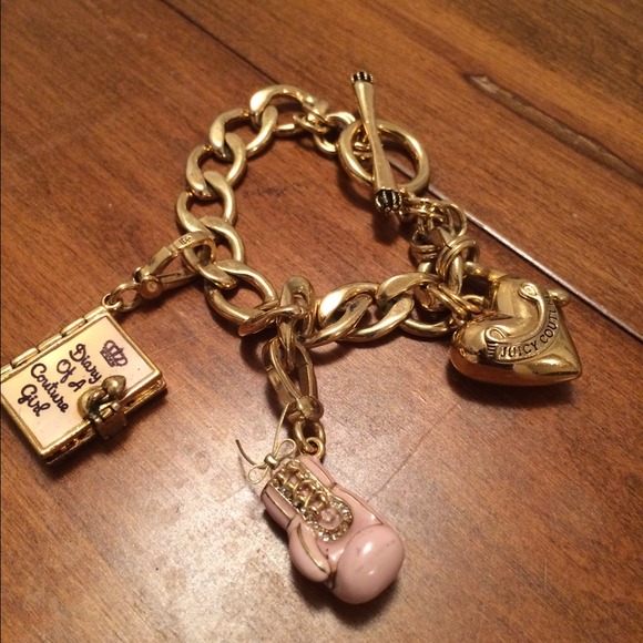 SOLD🚫🚫🚫🚫Juicy Couture - Picture 3 of 4