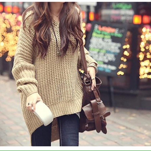 ❌SOLD IN BUNDLE❌🎉HP🎉Oversize Hooded Knit Sweater - Picture 2 of 4