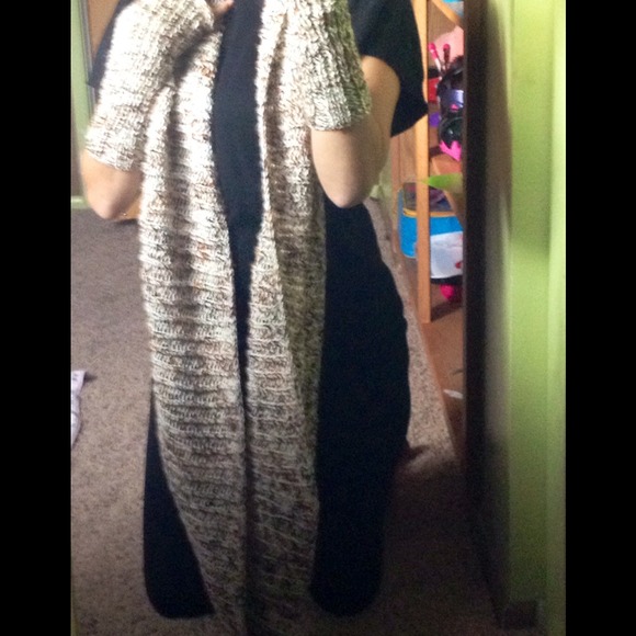 Hand knitted set 💥SOLD PRIVATELY 💥 - Picture 3 of 4