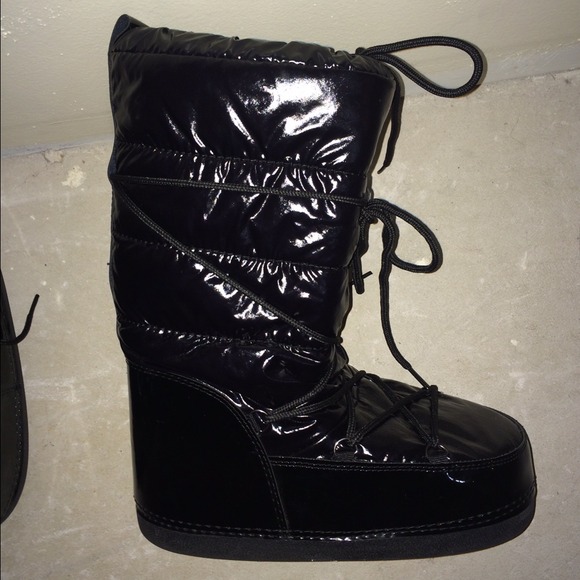 Moon Boots 😎💲SOLD💲 - Picture 2 of 4