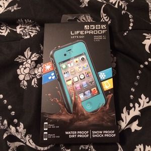 Lifeproof iPhone 4/4s case