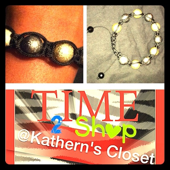 NWOT Bead Bracelet