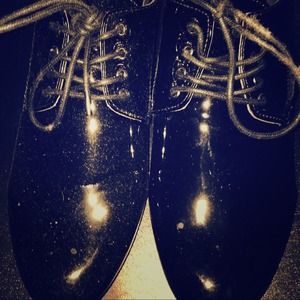 Black patent leather oxfords!