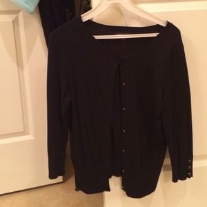 🎀🎀 Express cardigan w/ crystal buttons🎀🎀