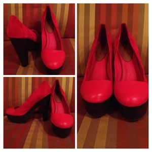 Madison Harding Pumps