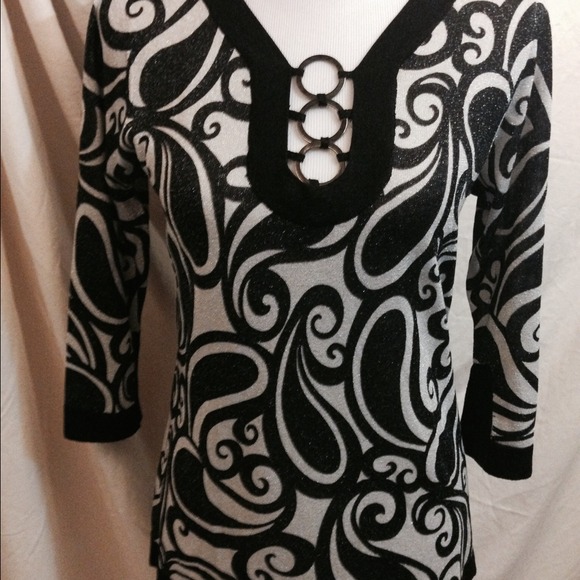 August silk black n white metallic tunic top