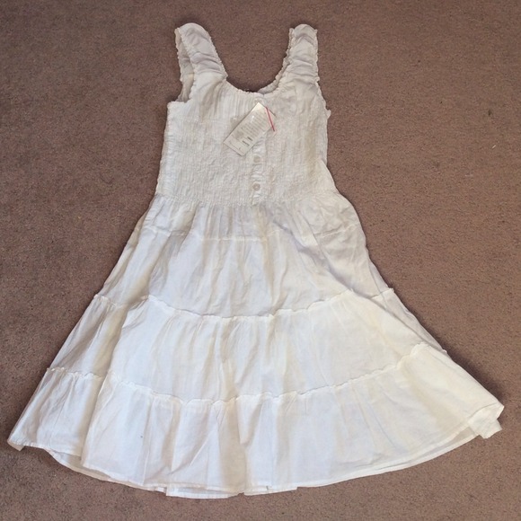 ❌SOLD❌ White Peasant-style dress NWT