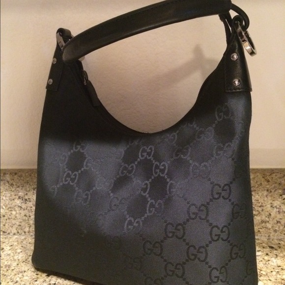 Authentic GUCCI handbag Black