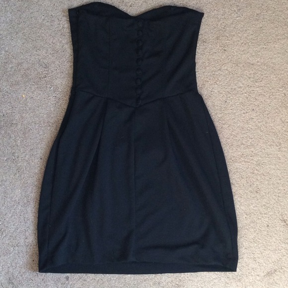 ❌SOLD ON VINTED❌ Gorgeous F21 black V sweetheart n - Picture 4 of 4