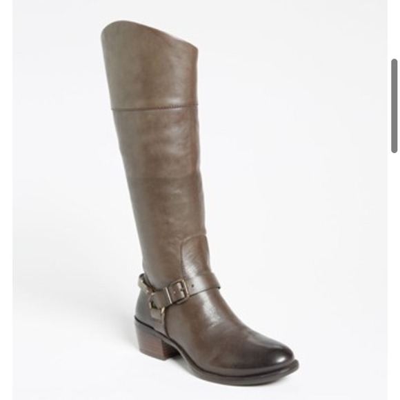 Bought same boot twice accidentally.