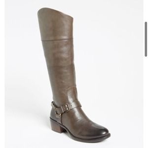 Bought same boot twice accidentally.