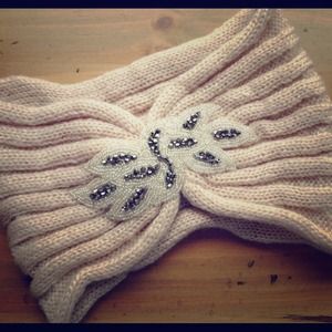 NWOT Pale Pink Beaded Headband