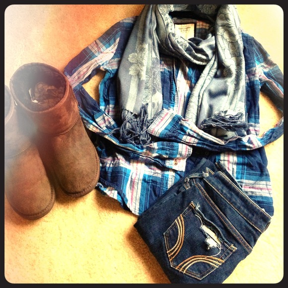 🚫SOLD Abercrombie and Fitch Button up