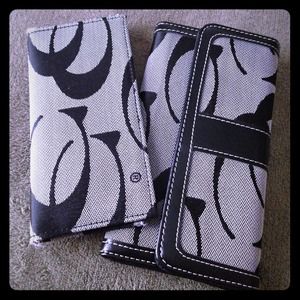 Inspired black and grey wallet. ✂️reduced