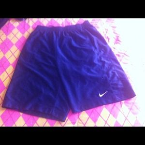 💢SOLD/ BUNDLE💢 Men's Nike shorts