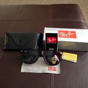 Ray Ban wayfarer