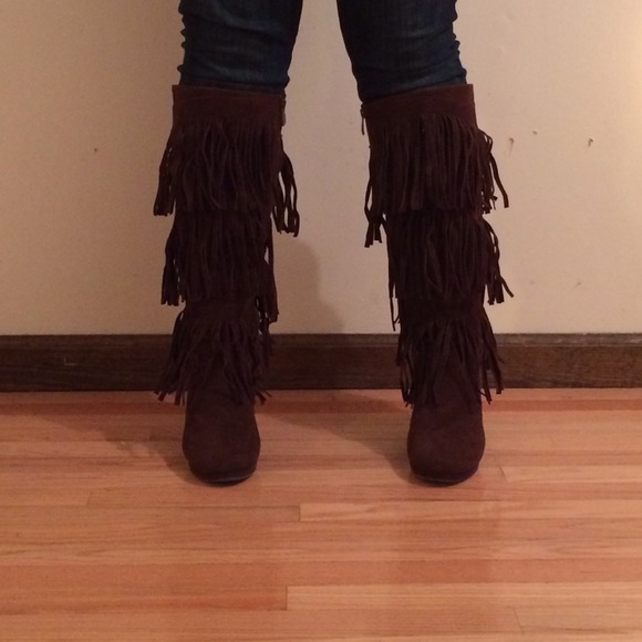 Steve Madden Boots - Steve Madden wedged fringe boots