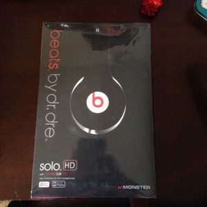 Black dr dre beats solos