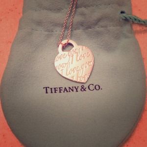 BUNDLED-Tiffany's heart pendant & necklace-100%