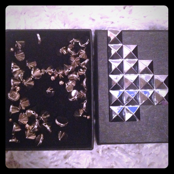 Studs - Picture 1 of 1