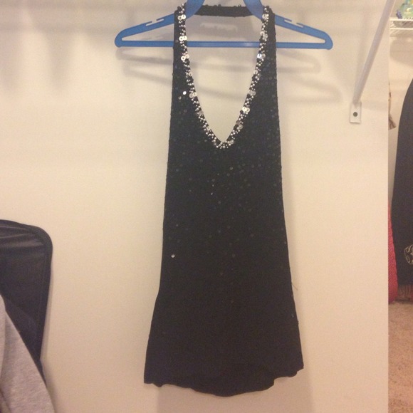 Black hater top with pearl and sequin detail - Picture 1 of 4