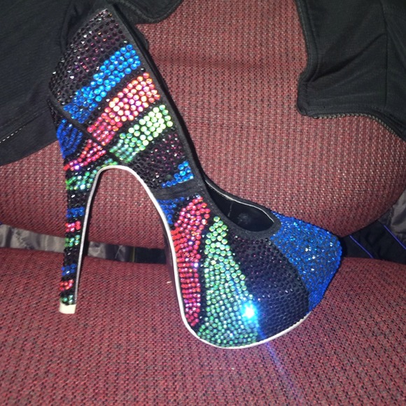 New super sparkly colorful rhinestones high pumps