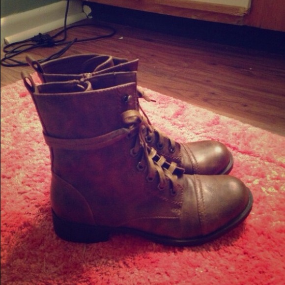 Bull Boxer Brown Combat Boots