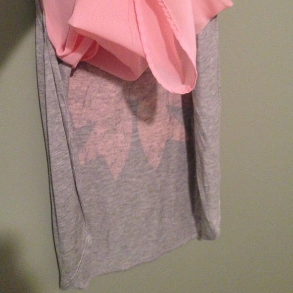 Pink bow tank - Picture 4 of 4