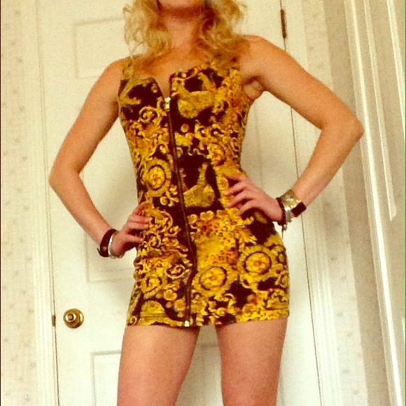 MINKPINK Outrageous Fortune Cross Back Dress - Picture 1 of 4