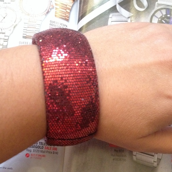 Thick bracelet