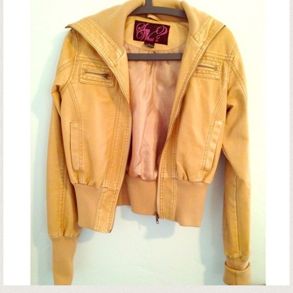 🌙⭐️Perfect Bomber Jacket Ladies⭐️🌙 - Picture 1 of 4