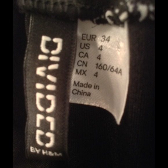 H&M Black skull high-low skirt - Picture 4 of 4