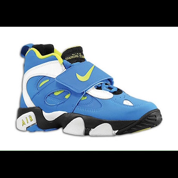 Nike diamond turfs
