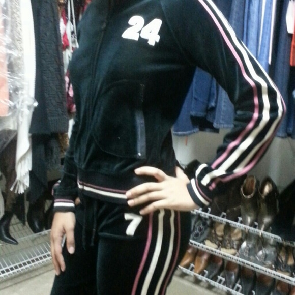 BCBG Velour Running Suit- Top & bottom. Brand New - Picture 3 of 3